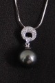 10-11 mm Tahitian on 18K w/gold pendant, 0.03 ct diamond, 18K w/gold chain